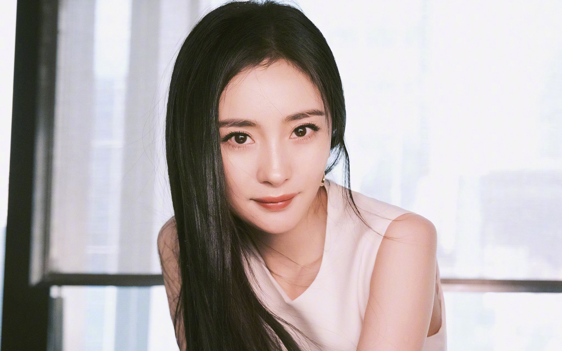 爱游戏app-_鹈鹕团队合作彰显潜力，目标冲击季后赛_，鹈鹕队队员名单最新名单