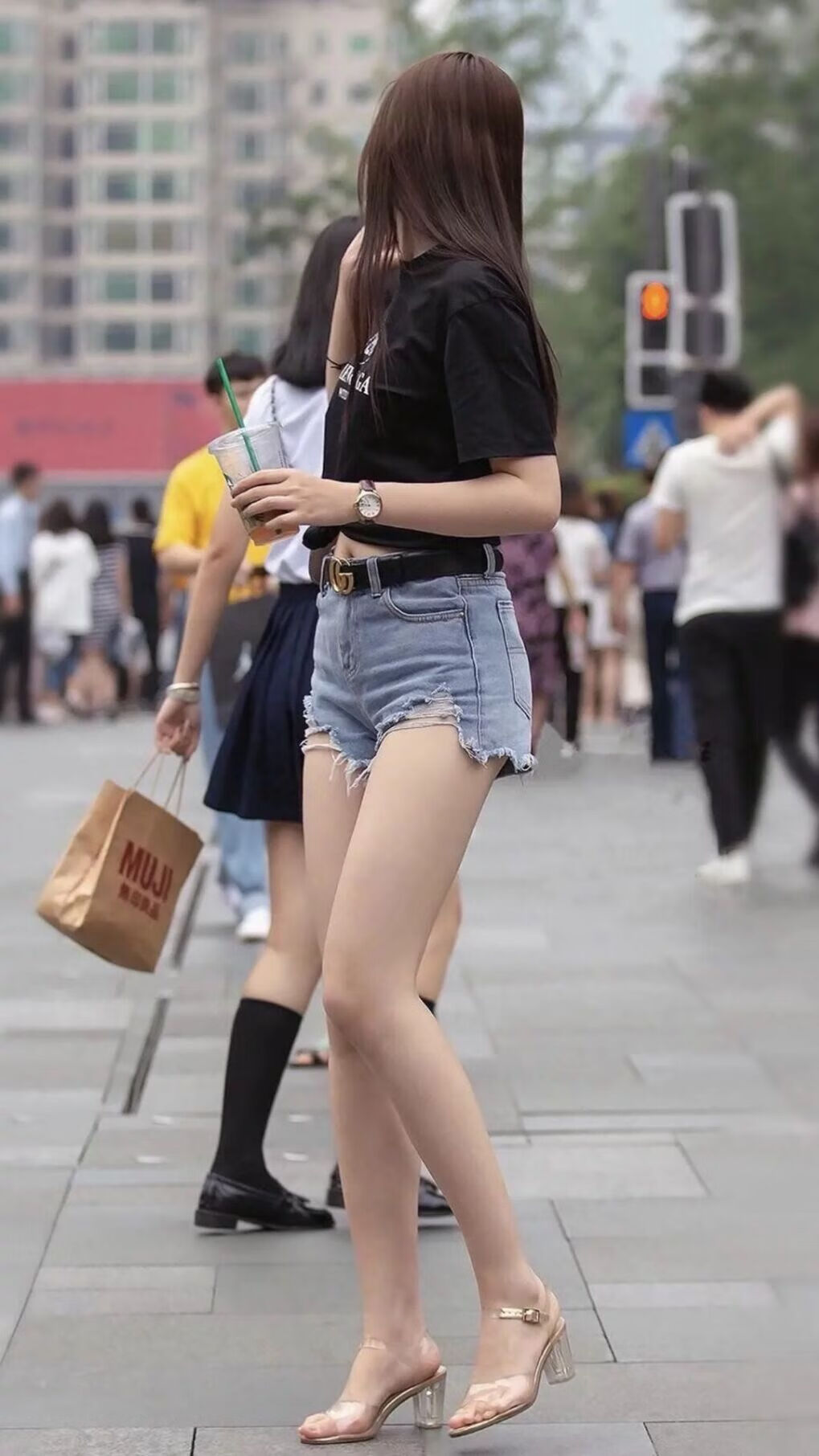 爱游戏在线娱乐官网-意甲：尤文在最后几分钟绝平拉齐奥，榜首争夺战激烈，意甲尤文vs拉齐奥直播