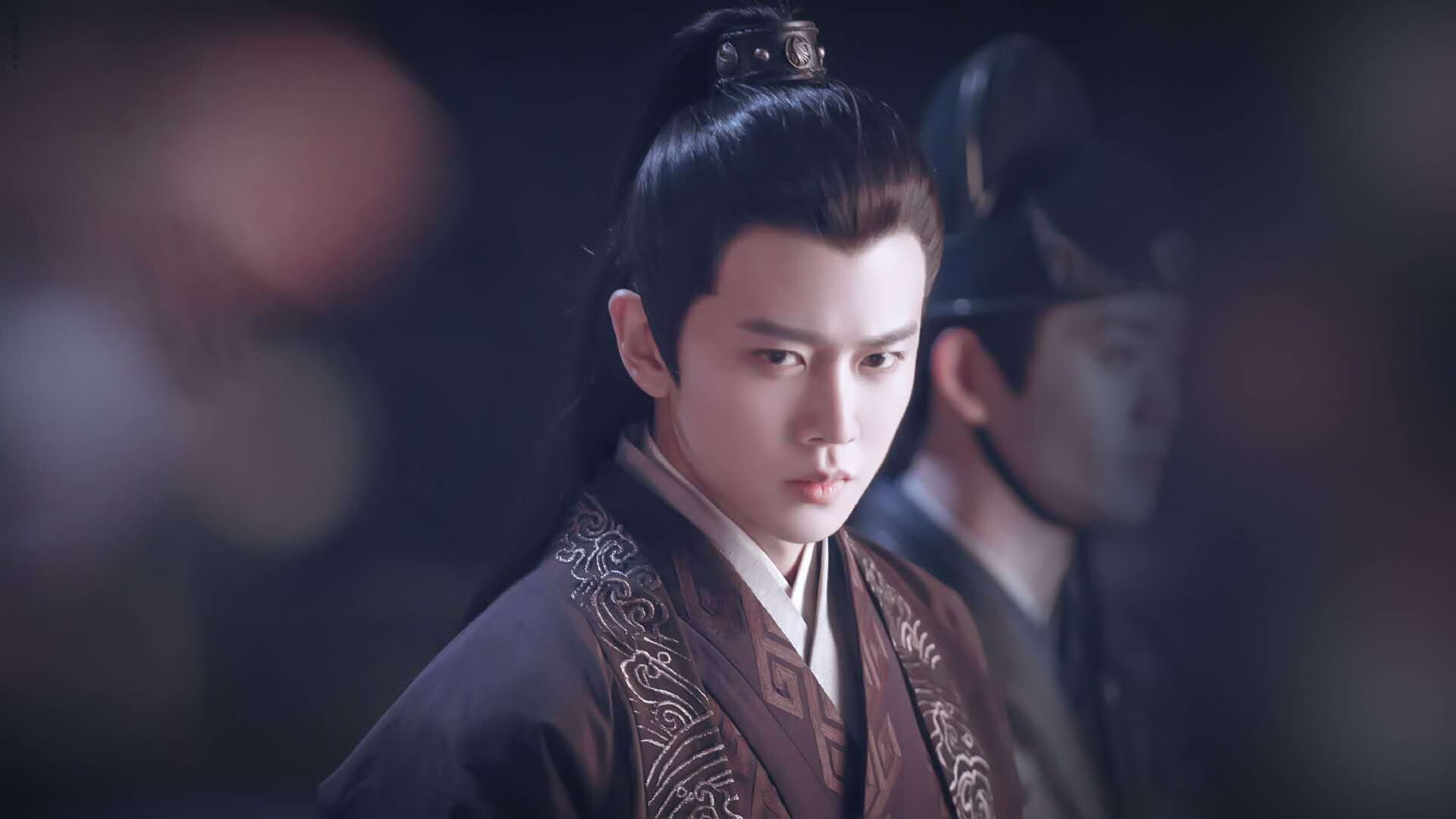 AYX官网-切尔西中场控制全场，节奏掌握精准，切尔西最强中场组合