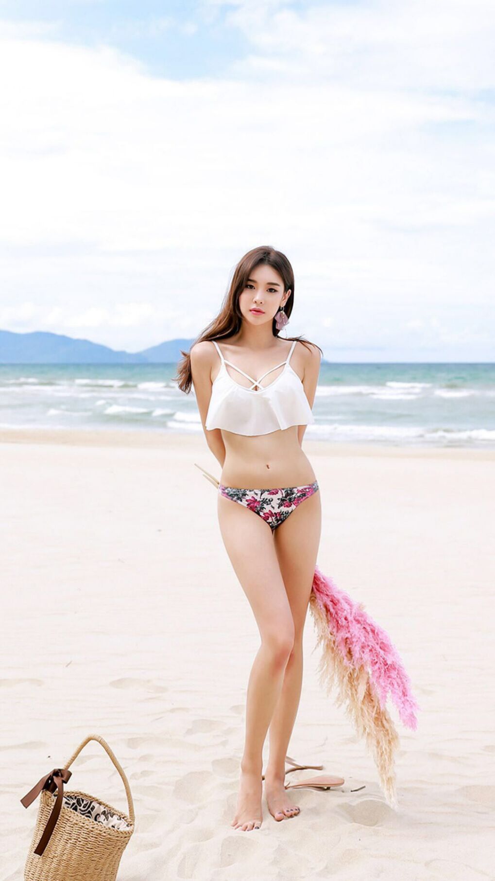 AYX体育官网-欧洲杯决战：攻守交替的精彩对峙，欧洲杯对战列表